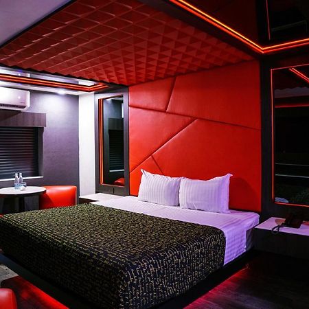 Hotel Passion Secrets Villas And Suites Toluca Exterior photo