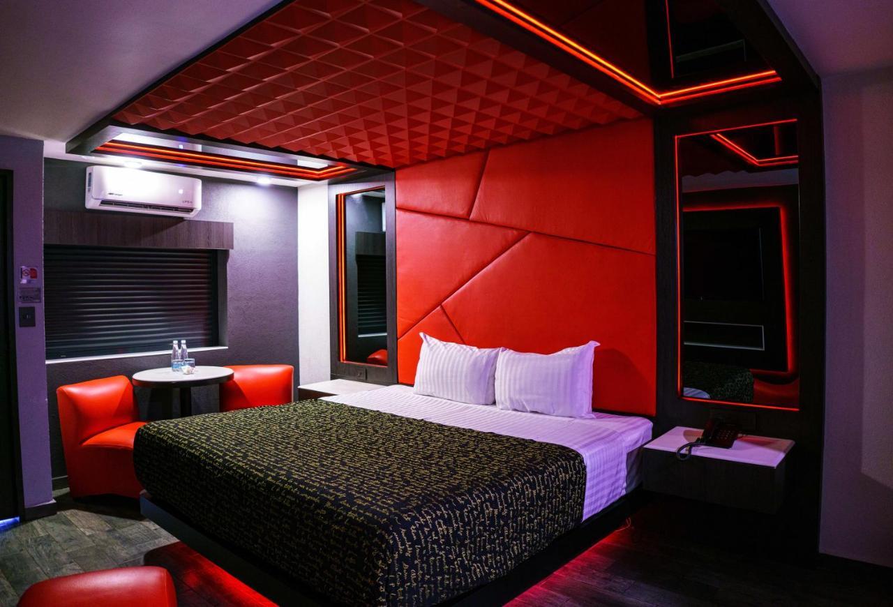 Hotel Passion Secrets Villas And Suites Toluca Exterior photo
