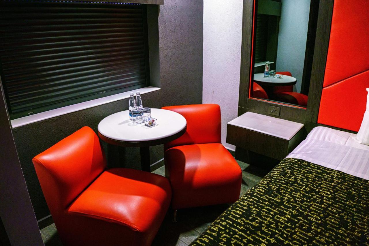 Hotel Passion Secrets Villas And Suites Toluca Exterior photo